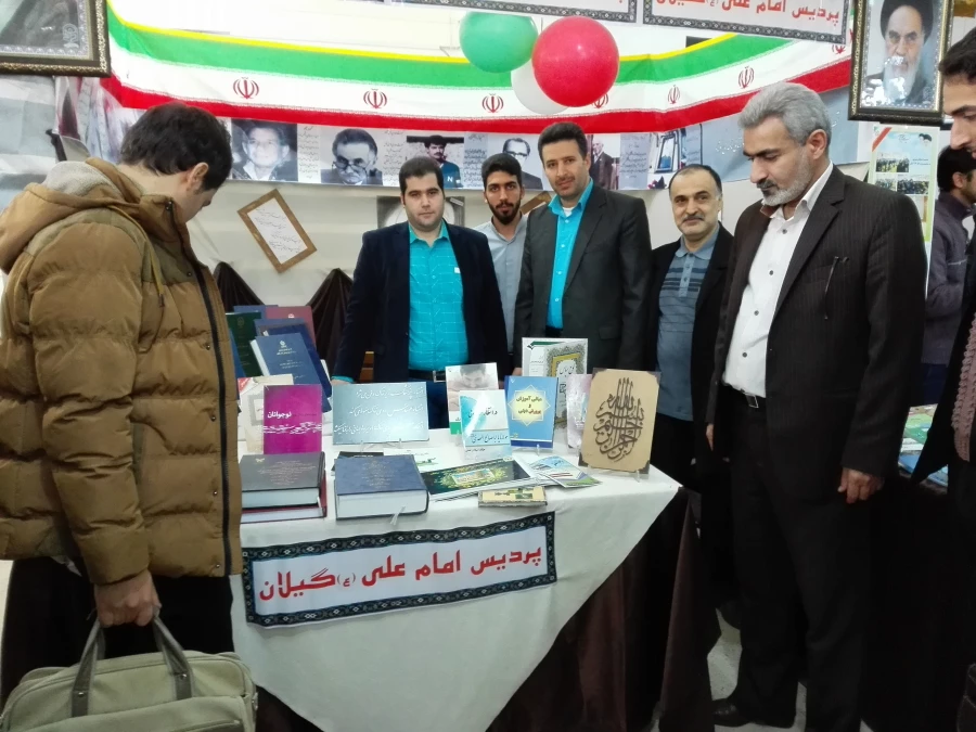 افتتاح نمایشگاه دستاوردهای اساتید،دانشجویان دانشگاه فرهنگیان به مناسبت هفته پژوهش