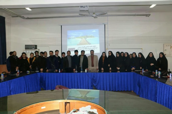 کارگاه استانی جامعه شناختی و تاثیرات صنعت گردشگری به توسعه منطقی استان گیلان