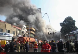 بیم و امید در قلب تهران،ادامه نبرد با آتش و آوار