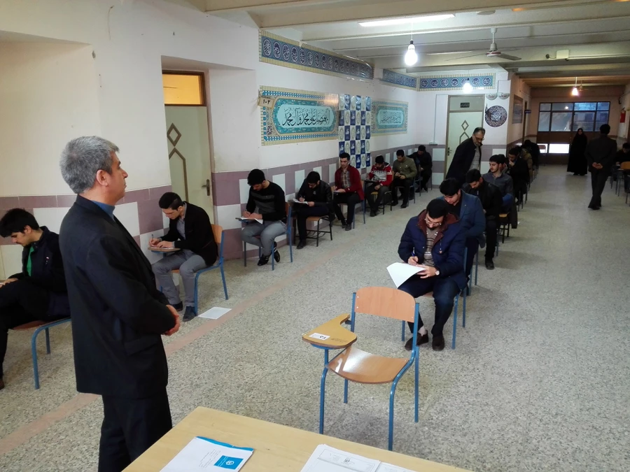 بازدید دکتر احد زاده از رونداجرائی  امتحانات نیمسال اول 95-96 درپردیس امام علی (ع)