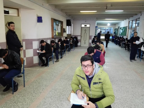 بازدید دکتر احد زاده از رونداجرائی  امتحانات نیمسال اول 95-96 درپردیس امام علی (ع)