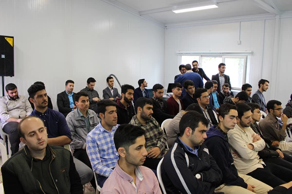 برپائی مناظره با موضوع حضور حداکثری در انتخابات