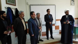 تجلیل از مقام شامخ معلم با حضور  مسئولین پردیس در کلاس استاد