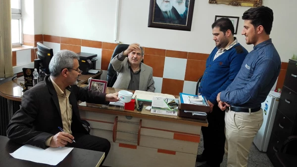 قرعه کشی  دیدار با مقام معظم رهبری دانشجو معلمان پردیس امام علی (ع)