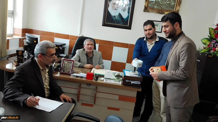 قرعه کشی  دیدار با مقام معظم رهبری دانشجو معلمان پردیس امام علی (ع)