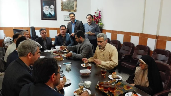 تقارن جشن روز معلم همزمان با تولد مهندس نوروزی مسئول هوشمندساز ی پردیس