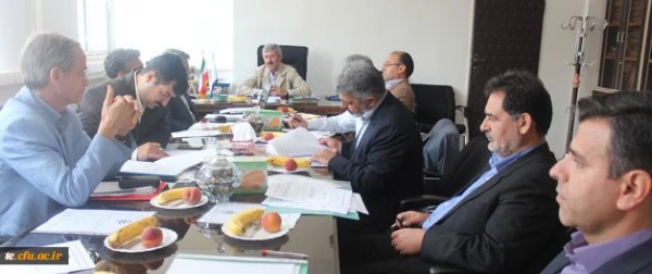 بررسی و تبیین شیوه نامه ارزیابی و انتخاب کارمند نمونه در دانشگاه فرهنگیان