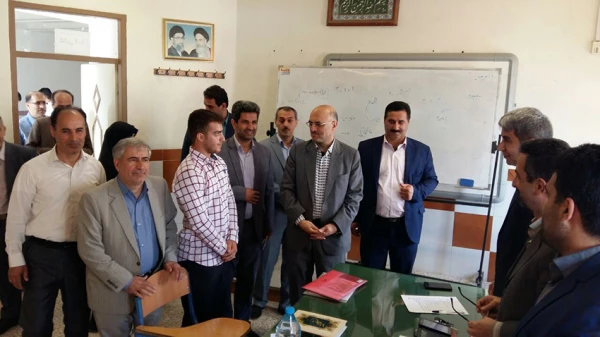 بازدید دکتر حاجتی مدیرکل آموزش و پرورش استان گیلان از روند مصاحبه علمی