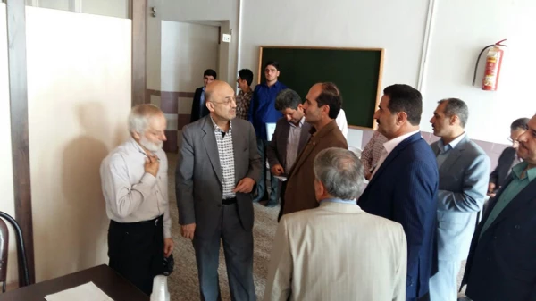 بازدید دکتر حاجتی مدیرکل آموزش و پرورش استان گیلان از روند مصاحبه علمی