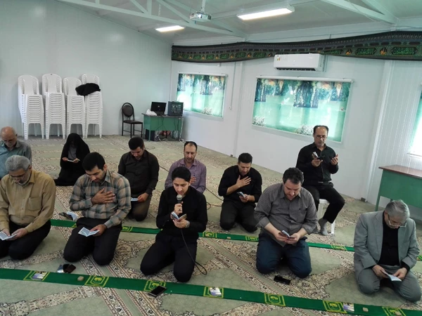 تجدید میثاق  مسئولین پردیس امام علی (ع) با شهدای دفاع مقدس و مدافع حرم