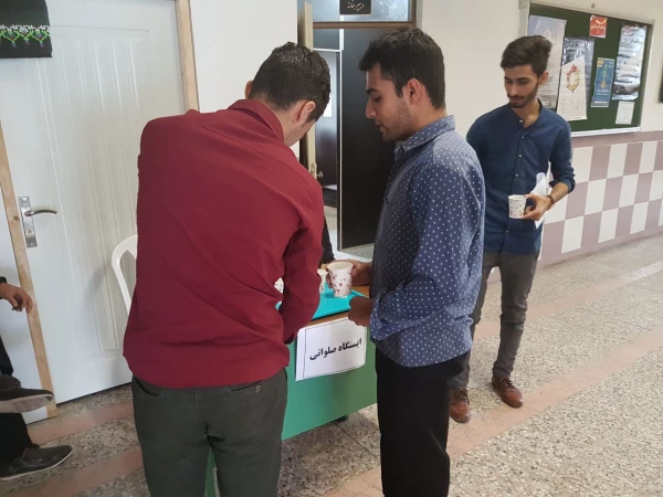 ایستگاه صلواتی به مناسبت دهه دوم محرم به همت دانشجومعلمان پردیس امام علی (ع)