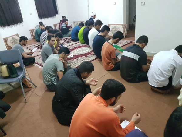 برپائی دعای پرفیض توسل در سرای دانشجوئی