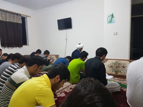 برپائی دعای پرفیض توسل در سرای دانشجوئی