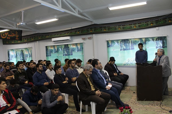 نشست صمیمی   رئیس هسته گزینش و معاونت پژوهش اداره کل آموزش و پرورش با دانشجومعلمان