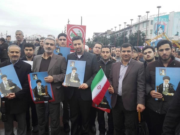 راهپیمایی مردم رشت در محکومیت اغتشاشات اخیر فتنه گران در کشور