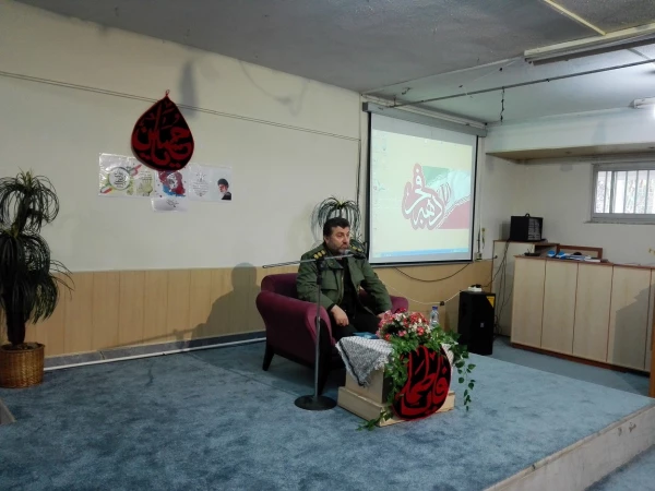 هم اندییشی اساتید و کارکنان دانشگاه فرهنگیان گیلان با موضوع تبیین دستاورد های انقلاب اسلامی