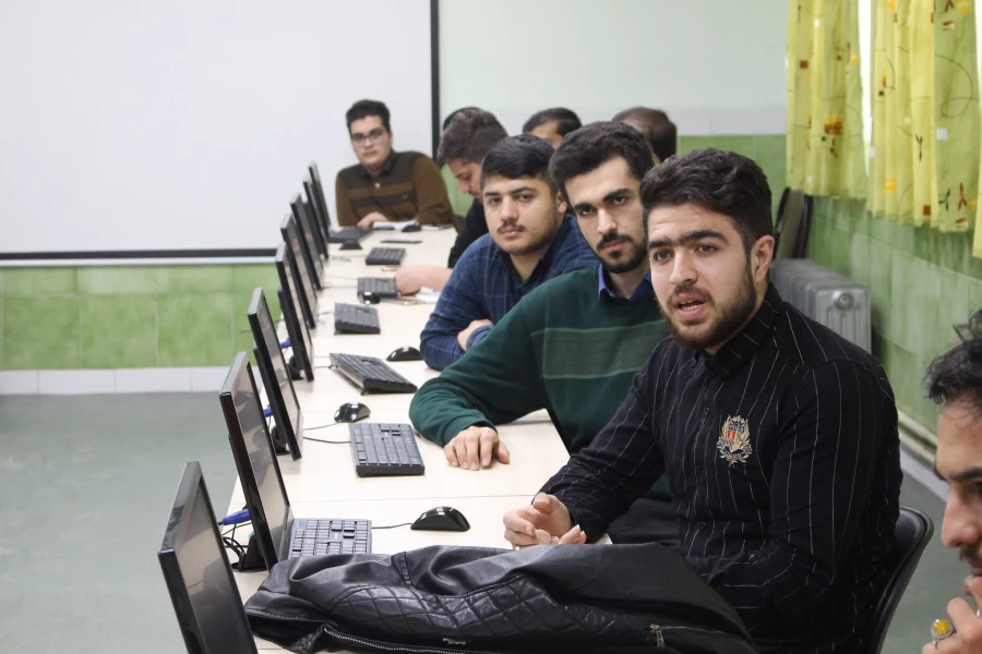 جلسه پرسش و پاسخ با حضور دکتر شکیبا از ارزیابی عملکرد سازمان مرکزی