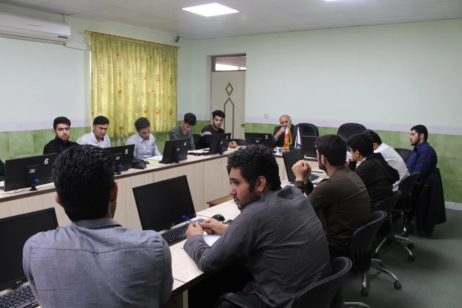 جلسه پرسش و پاسخ با حضور دکتر شکیبا از ارزیابی عملکرد سازمان مرکزی