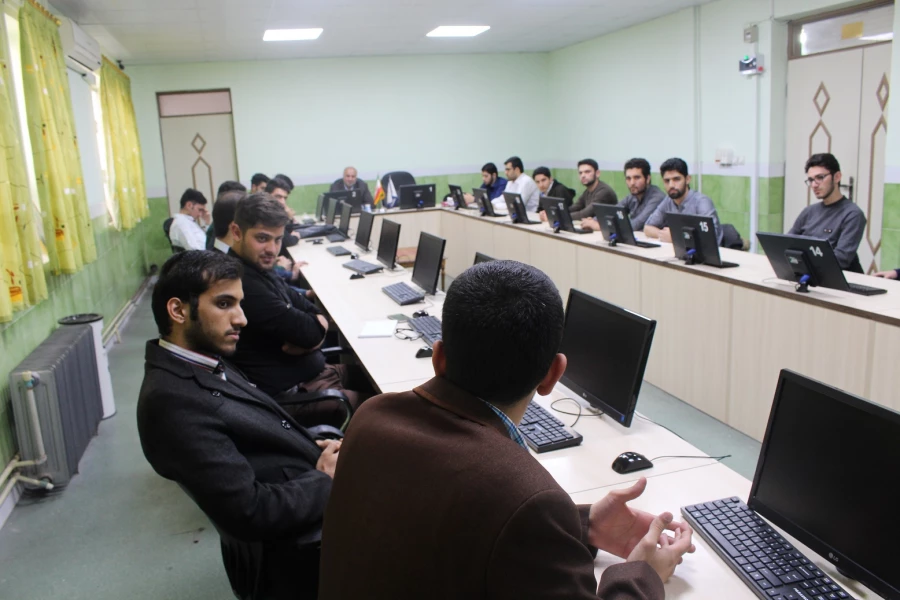 جلسه پرسش و پاسخ با حضور دکتر شکیبا از ارزیابی عملکرد سازمان مرکزی