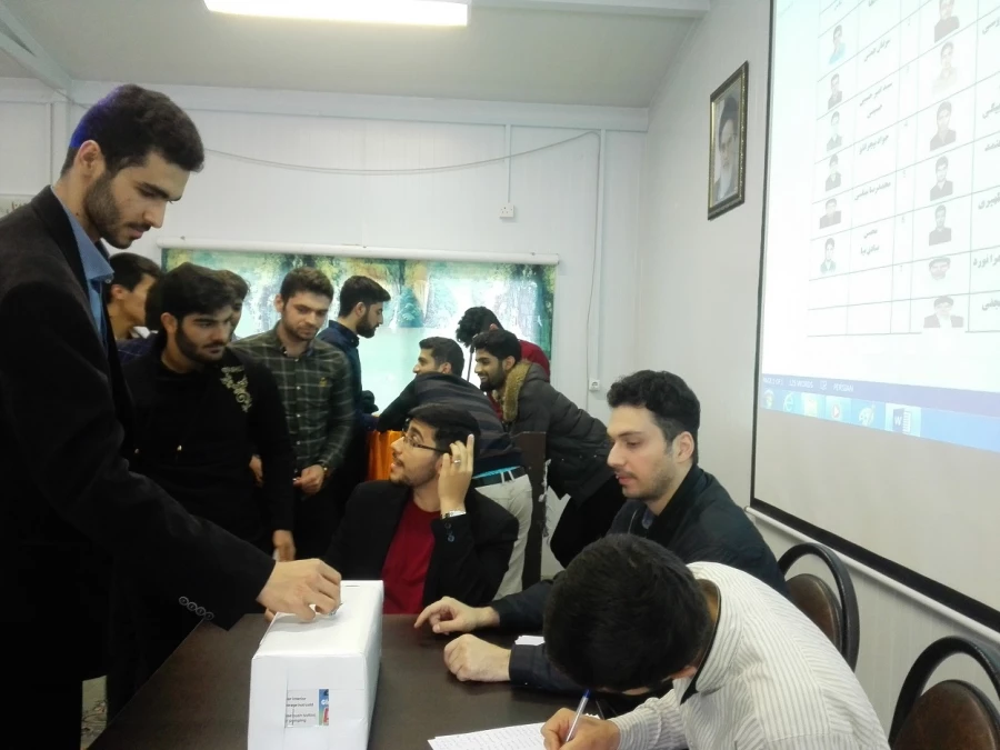 دومین روز برگزاری انتخابات کانون ها