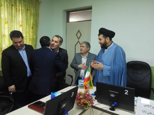 تجلیل از اساتید هیئت علمی و معاونت آموزشی سابق