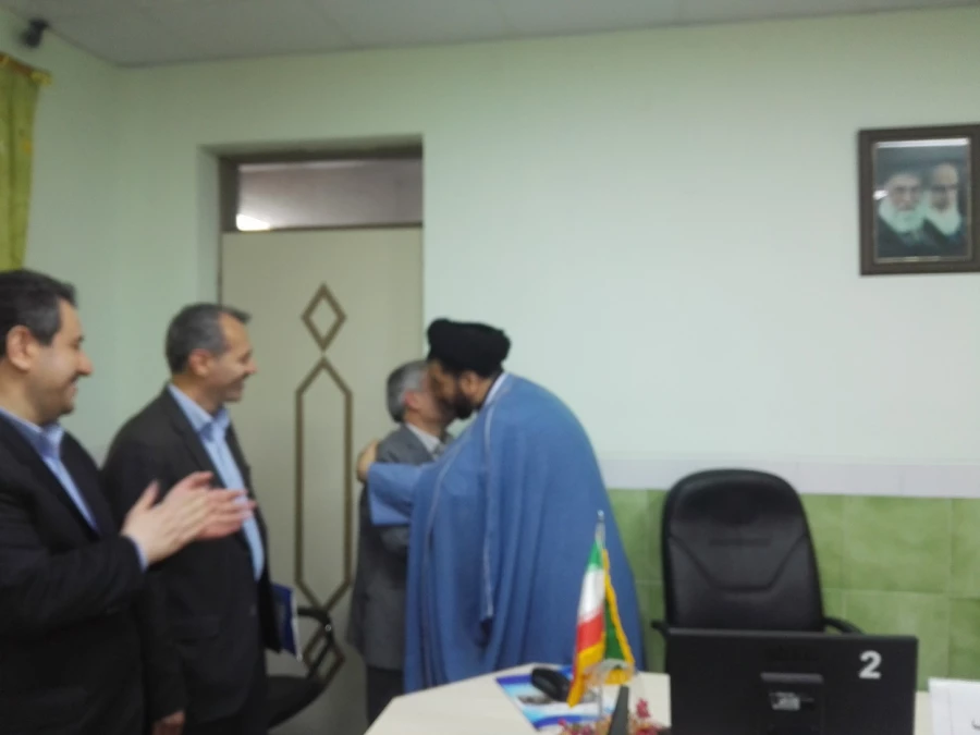 تجلیل از اساتید هیئت علمی و معاونت آموزشی سابق