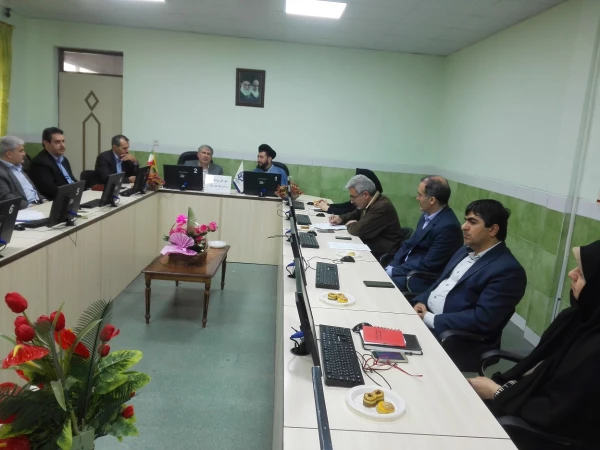 تجلیل از اساتید هیئت علمی و معاونت آموزشی سابق