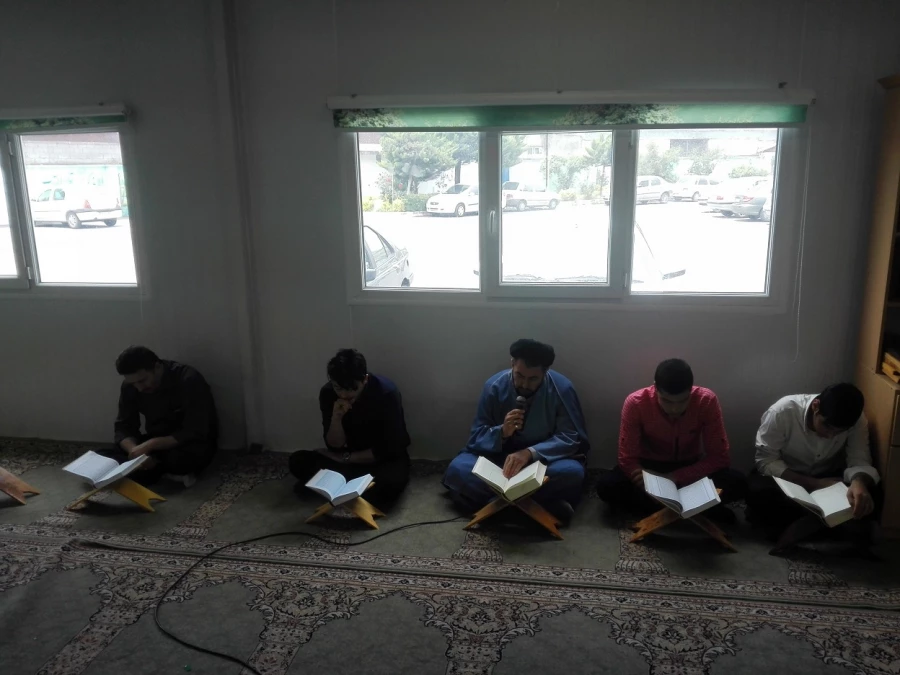 مراسم ختم قرآن در ماه مبارک رمضان