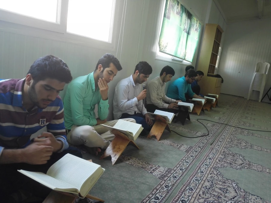 مراسم ختم قرآن در ماه مبارک رمضان