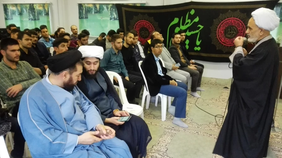 اولین نشست سبک زندگی  اسلامی دانشجوئی