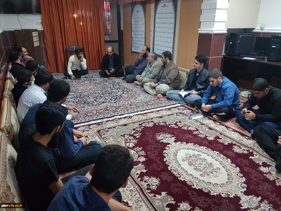 برگزاری شب شعر در سرای دانشجوئی