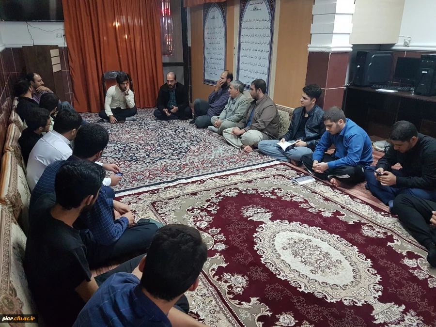 برگزاری شب شعر در سرای دانشجوئی