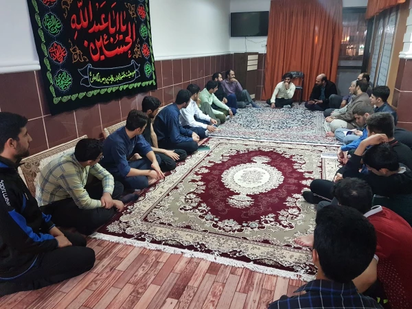 برگزاری شب شعر در سرای دانشجوئی