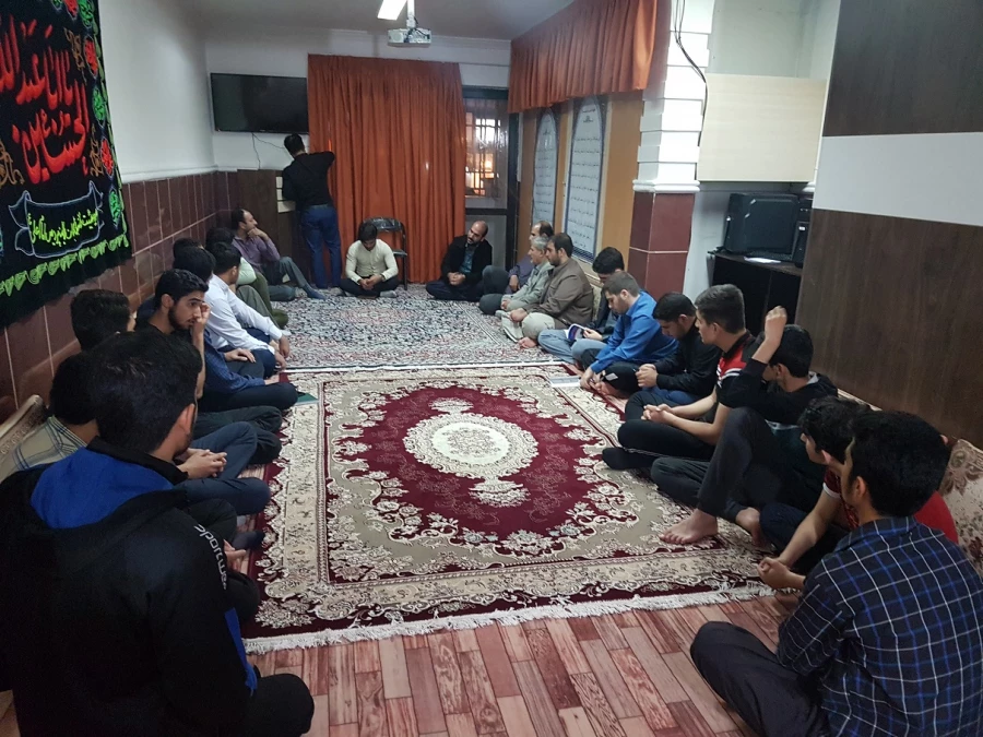 برگزاری شب شعر در سرای دانشجوئی