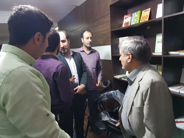 برگزاری شب شعر در سرای دانشجوئی