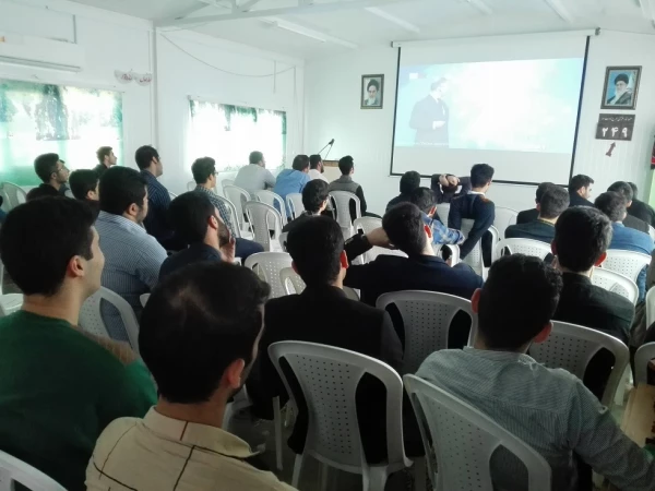 پخش مستندرمز و راز ملکه