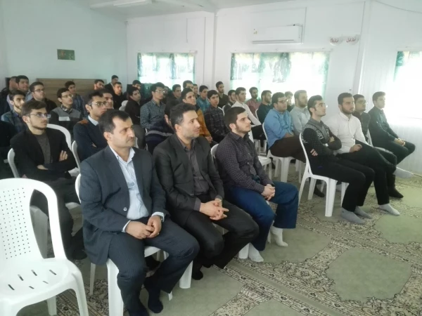 پخش مستندرمز و راز ملکه