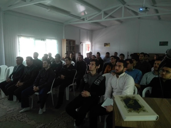 پخش مستندرمز و راز ملکه