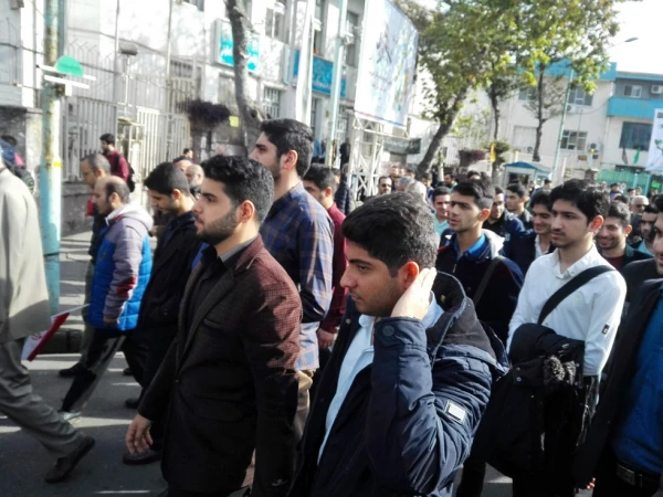 سیزده آبان روز تسخیر لانه جاسوسی آمریکا به دست دانشجویان پیرو خط امام و روز مبارزه با استکبار جهانی گرامی باد.