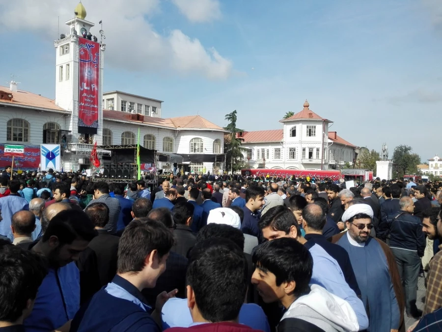 سیزده آبان روز تسخیر لانه جاسوسی آمریکا به دست دانشجویان پیرو خط امام و روز مبارزه با استکبار جهانی گرامی باد.