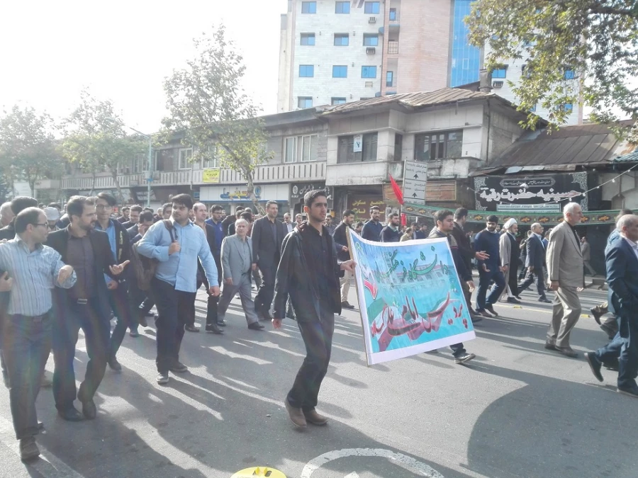 سیزده آبان روز تسخیر لانه جاسوسی آمریکا به دست دانشجویان پیرو خط امام و روز مبارزه با استکبار جهانی گرامی باد.