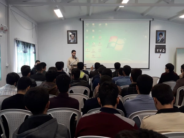 کرسی آزاد اندیشی با موضوع نقش دانشجومعلم  در تحول فرهنگی