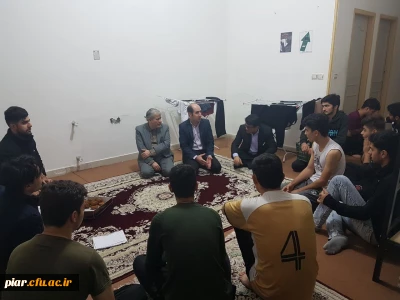 بازدید دکتر احدزاده از سرای دانشجوئی