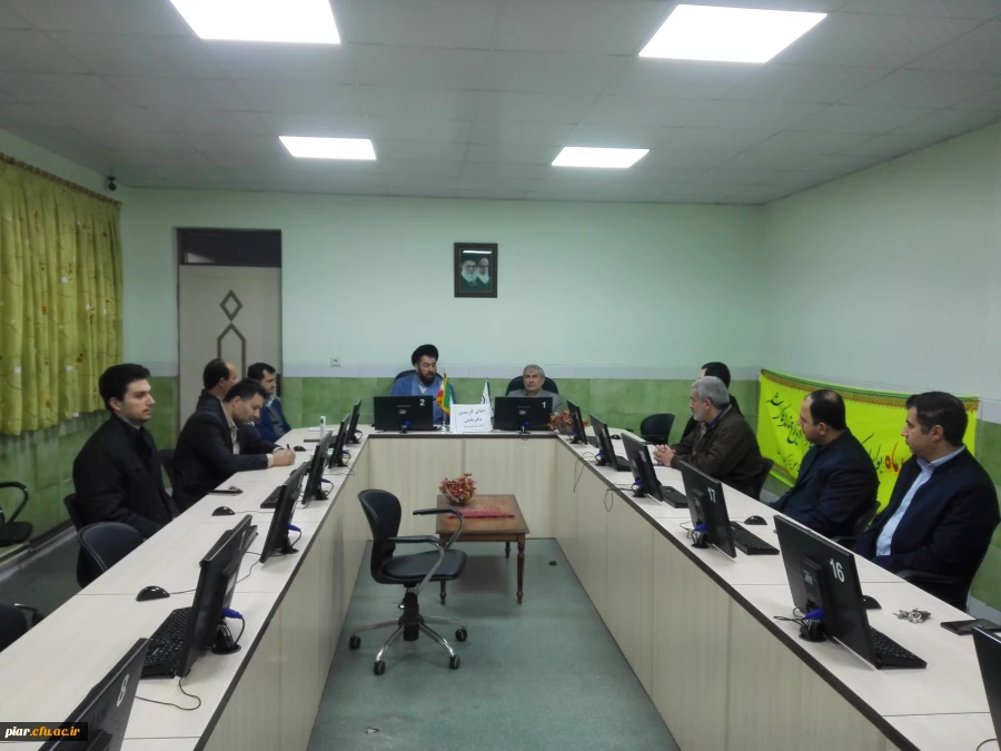 اخلاق کارمندی با محوریت تبیین ابعاد جریان فتنه و نفاق در مسیر انقلاب اسلامی