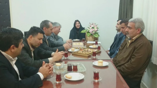 نشست صمیمی مدیریت و کارکنان پردیس امام علی (ع) با ریاست بنت الهدی صدر گیلان