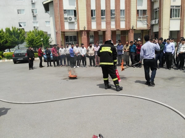 برگزاری کارگاه ایمنی و آتش نشانی