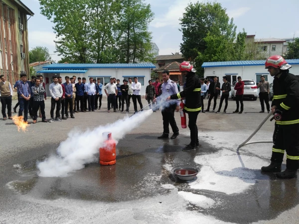 برگزاری کارگاه ایمنی و آتش نشانی