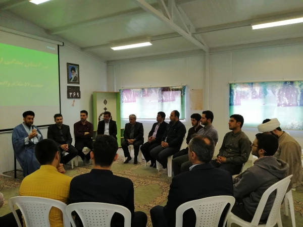 نشست در سایه بندگی(نماز و سبک زندگی)