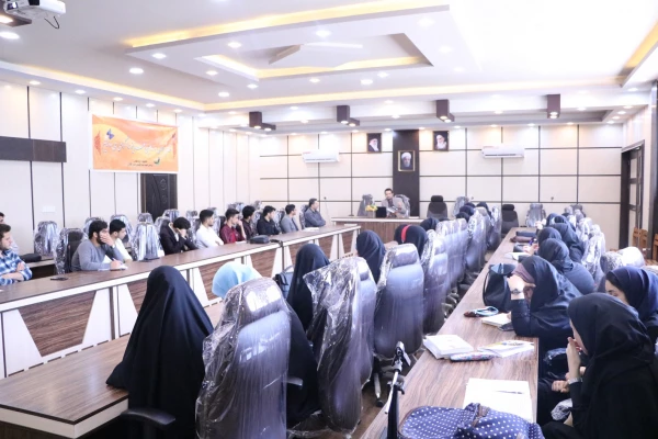 کارگاه آموزشی نشریه دانشجویی(چگونه ژورنالیسم شویم)