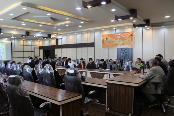 کارگاه آموزشی نشریه دانشجویی(چگونه ژورنالیسم شویم)